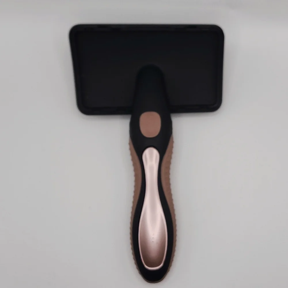 Well & Good Cushion Slicker Brush, from Petco.